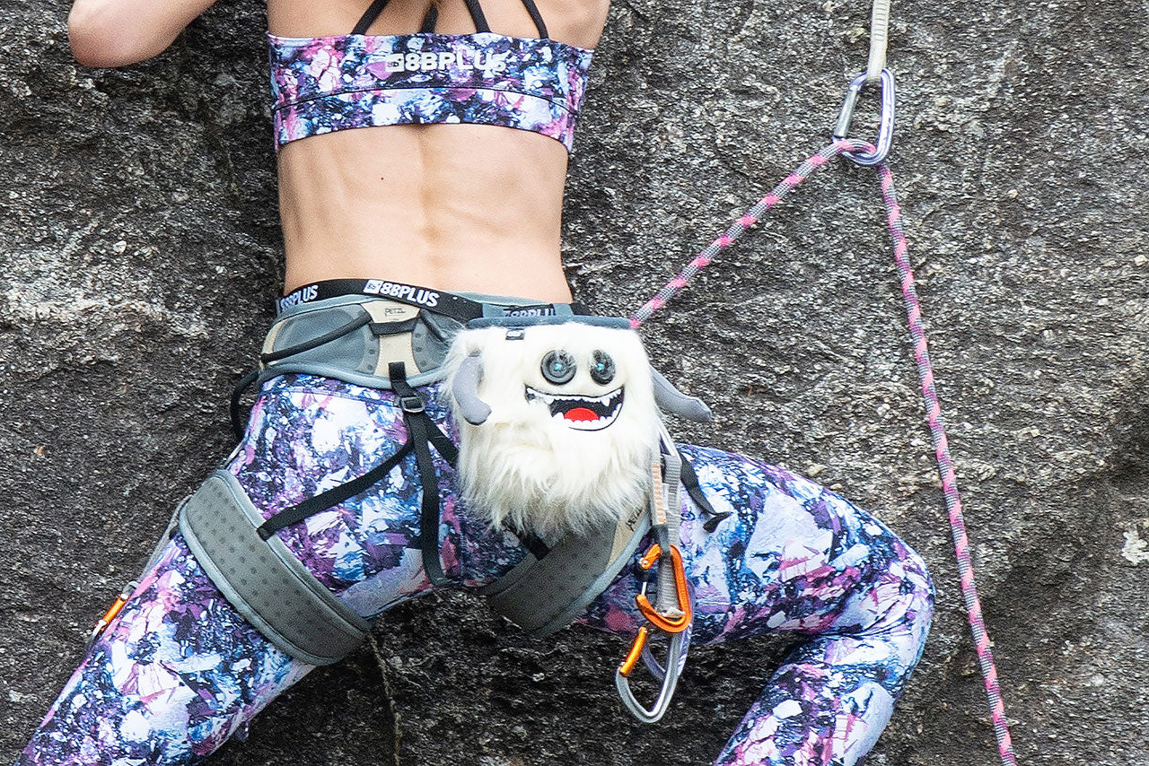 MANNY Chalk Bag | Yeti Chalk Bag with Arctic Vibes | 8BPLUS